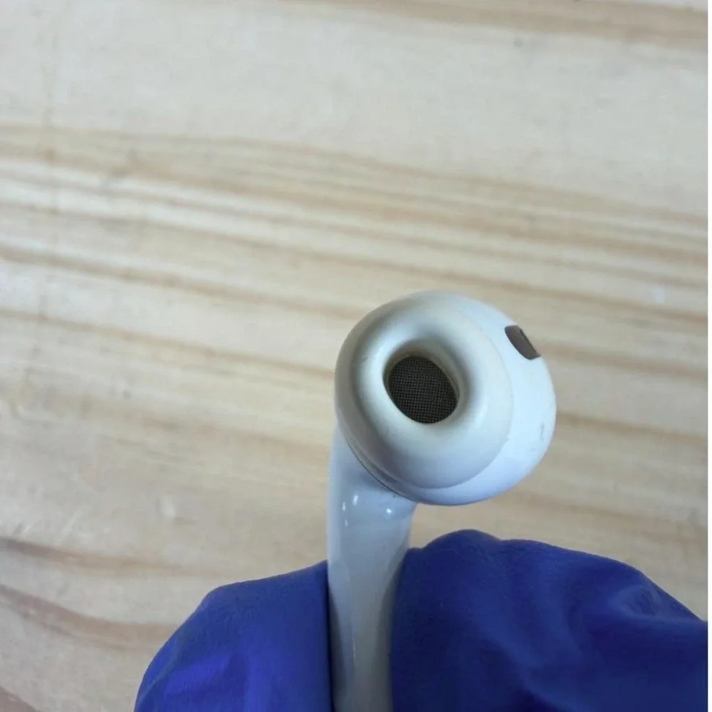 Apple AirPods Pro Right Earbud Replacement A2190 White Bluetooth Noise Canceling